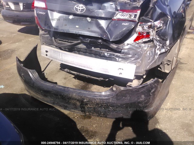 4T1BF1FK8DU676700 - 2013 TOYOTA CAMRY L/SE/LE/XLE 灰色 照片 6