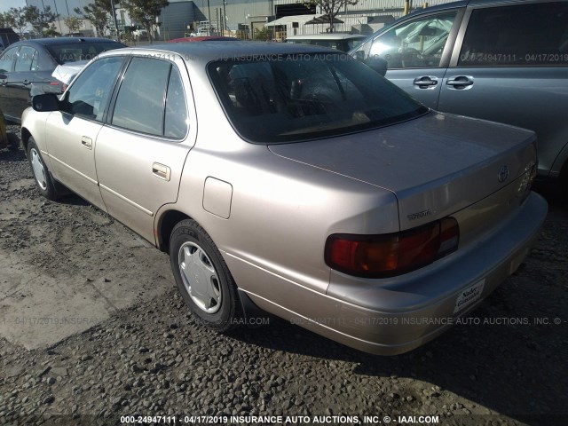 JT2BG12KXT0366408 - 1996 TOYOTA CAMRY DX/LE/XLE GOLD photo 3