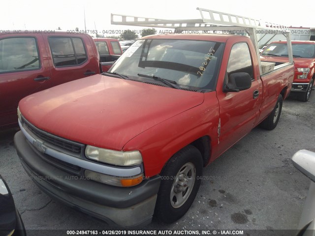 1GCEC14W6YE282435 - 2000 CHEVROLET SILVERADO C1500 RED photo 2