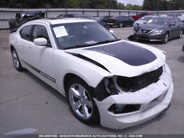 2B3LA53T29H550159 - 2009 DODGE CHARGER R/T WHITE photo 1