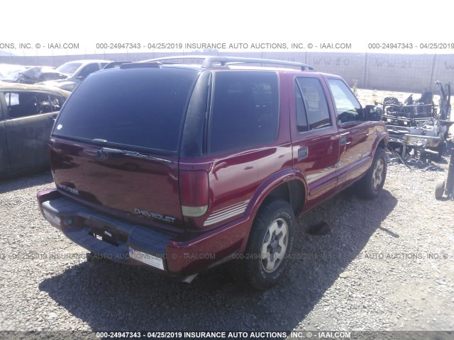 1GNDT13WX2K173151 - 2002 CHEVROLET BLAZER RED photo 4