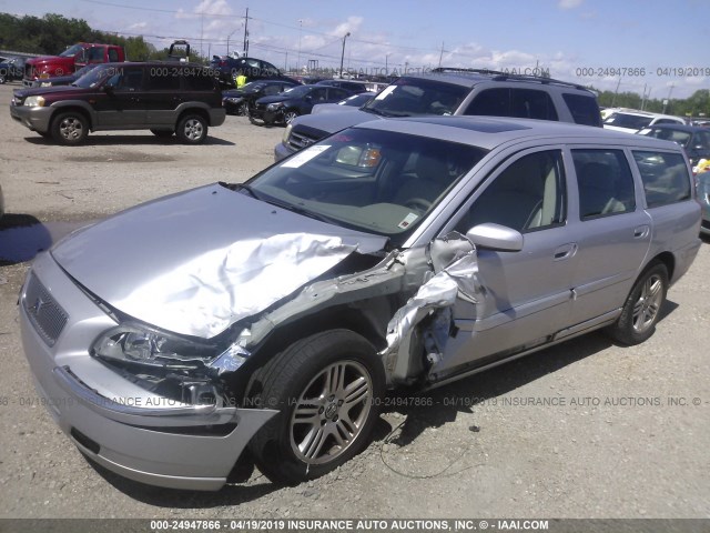 YV1SW592262570503 - 2006 VOLVO V70 2.5T SILVER photo 2