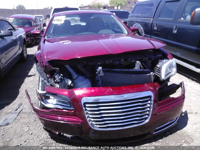 2C3CCAAG9CH256163 - 2012 CHRYSLER 300 RED photo 6