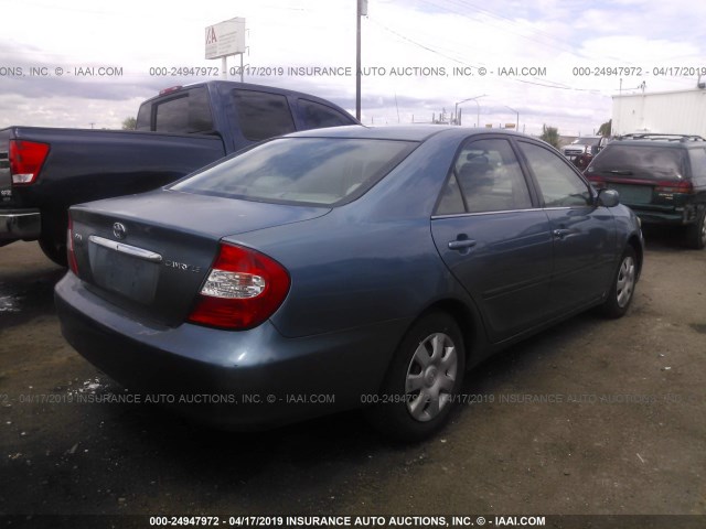 4T1BE32K43U766896 - 2003 TOYOTA CAMRY LE/XLE/SE BLUE photo 4