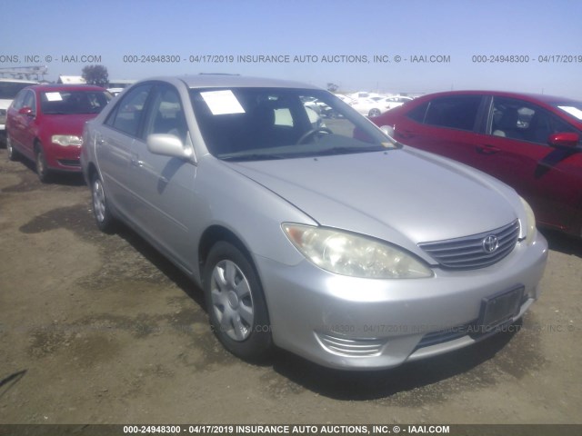 4T1BE32K36U724921 - 2006 TOYOTA CAMRY LE/XLE/SE SILVER photo 1