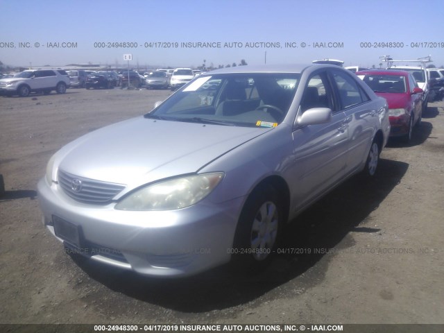 4T1BE32K36U724921 - 2006 TOYOTA CAMRY LE/XLE/SE SILVER photo 2