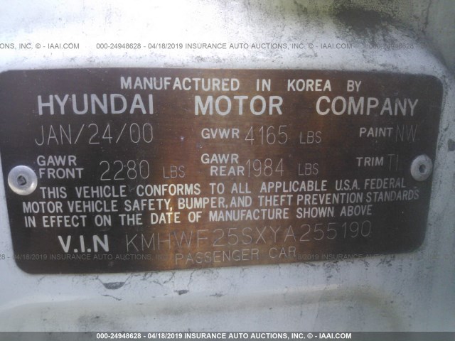 KMHWF25SXYA255190 - 2000 HYUNDAI SONATA GL WHITE photo 9