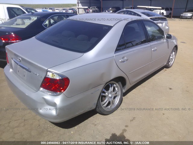 4T1BE32K35U092582 - 2005 TOYOTA CAMRY LE/XLE/SE SILVER photo 4