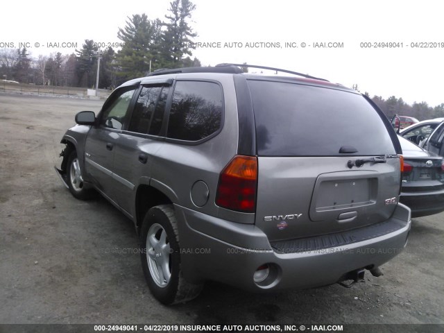 1GKDS13S262241185 - 2006 GMC ENVOY GRAY photo 3