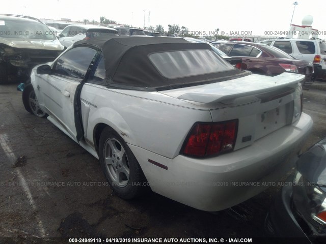 1FAFP444X2F152111 - 2002 FORD MUSTANG WHITE photo 3