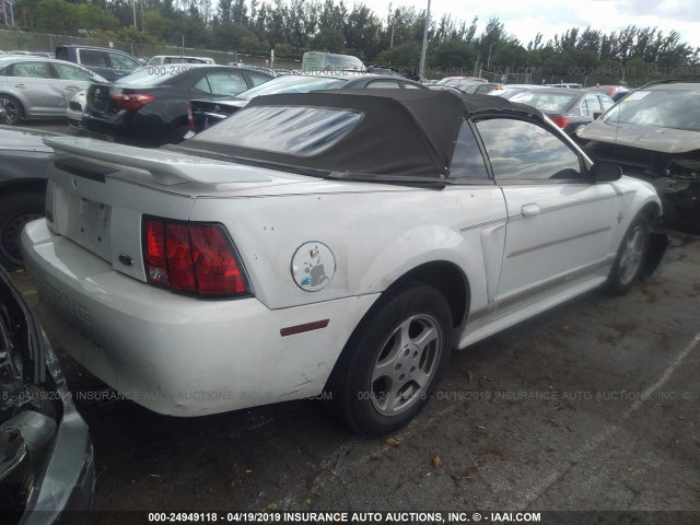 1FAFP444X2F152111 - 2002 FORD MUSTANG WHITE photo 4