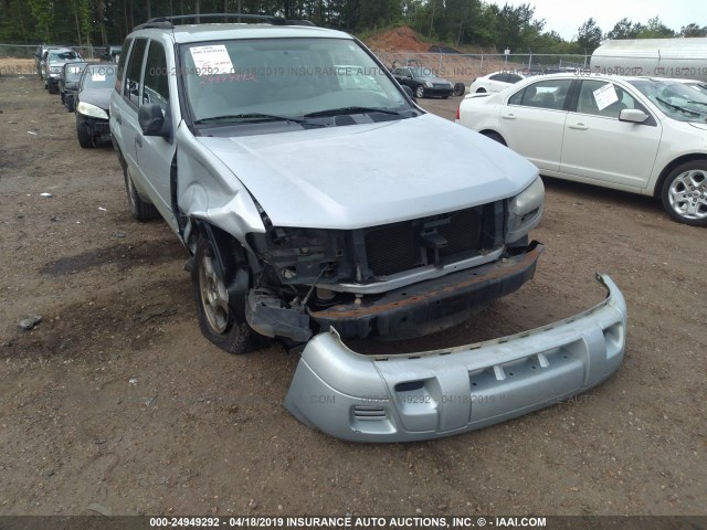 1GNDS13S482124889 - 2008 CHEVROLET TRAILBLAZER LS/LT SILVER photo 6