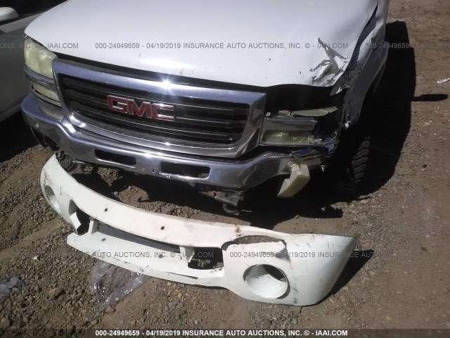 2GTEK19TX41371115 - 2004 GMC NEW SIERRA K1500 WHITE photo 6