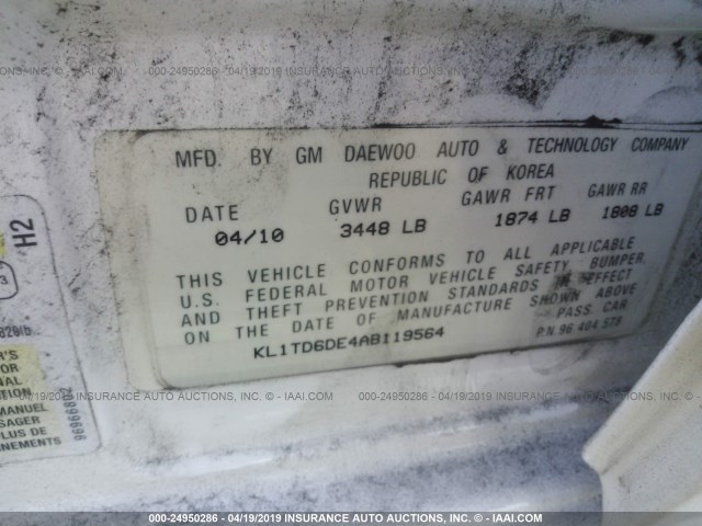 KL1TD6DE4AB119564 - 2010 CHEVROLET AVEO LS/LT WHITE photo 9