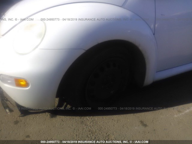 3VWBB61C5WM032525 - 1998 VOLKSWAGEN NEW BEETLE Weiß Foto 6