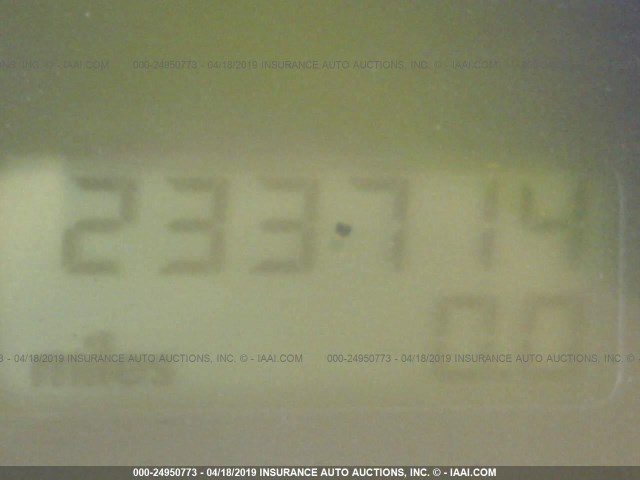 3VWBB61C5WM032525 - 1998 VOLKSWAGEN NEW BEETLE Weiß Foto 7