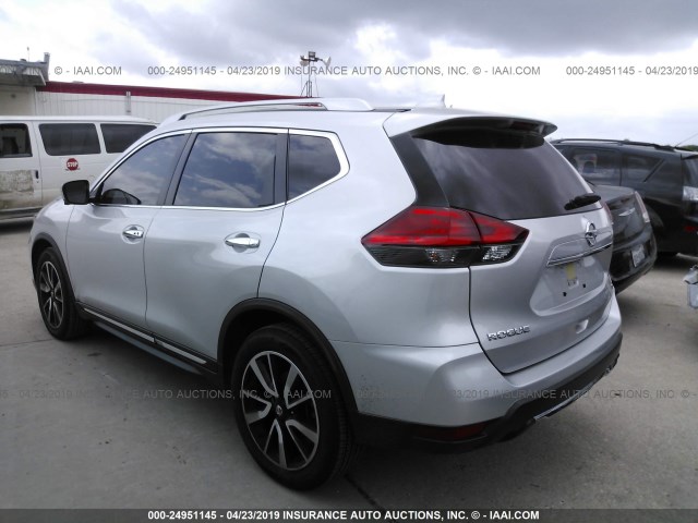 JN8AT2MT1HW399932 - 2017 NISSAN ROGUE S/SL/SV SILVER photo 3