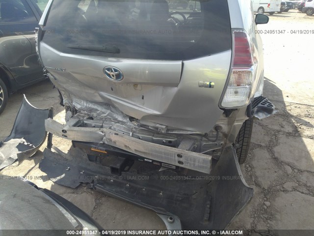 JTDZN3EU2FJ032327 - 2015 TOYOTA PRIUS V SILVER photo 6