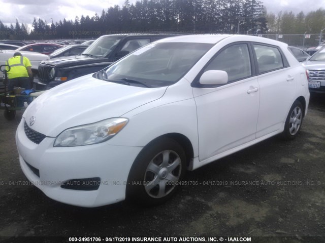 2T1KU40E89C052687 - 2009 TOYOTA COROLLA MATRIX  WHITE photo 2