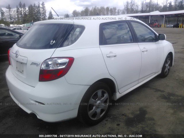 2T1KU40E89C052687 - 2009 TOYOTA COROLLA MATRIX  WHITE photo 4