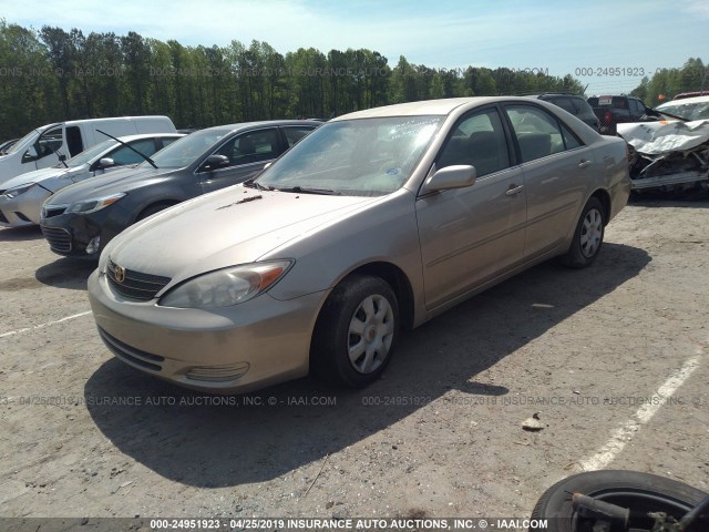 JTDBE32K120032484 - 2002 TOYOTA CAMRY LE/XLE/SE GOLD photo 2