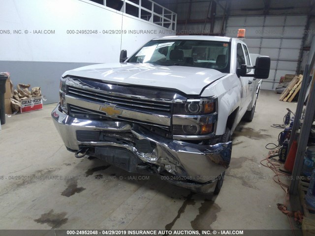 1GB2CUEG0FZ127045 - 2015 CHEVROLET SILVERADO C2500 HEAVY DUTY WHITE photo 6