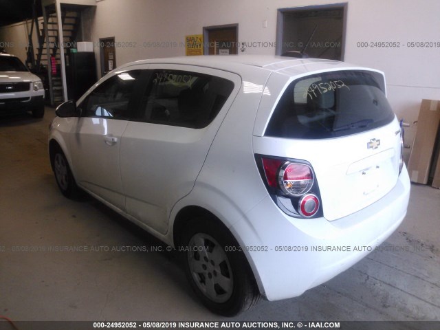 1G1JA6SH2G4173473 - 2016 CHEVROLET SONIC LS WHITE photo 3