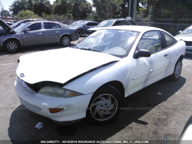 1G1JC1247WM115948 - 1998 CHEVROLET CAVALIER RS WHITE photo 2