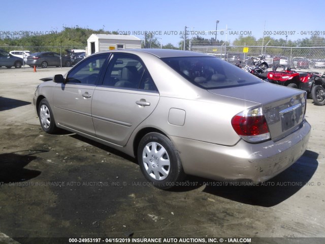 4T1BE32K85U421437 - 2005 TOYOTA CAMRY LE/XLE/SE TAN photo 3