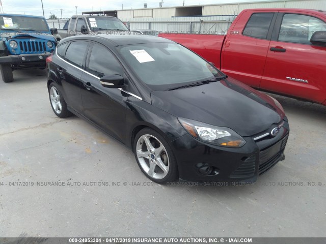 1FAHP3N20CL402958 - 2012 FORD FOCUS TITANIUM BLACK photo 1