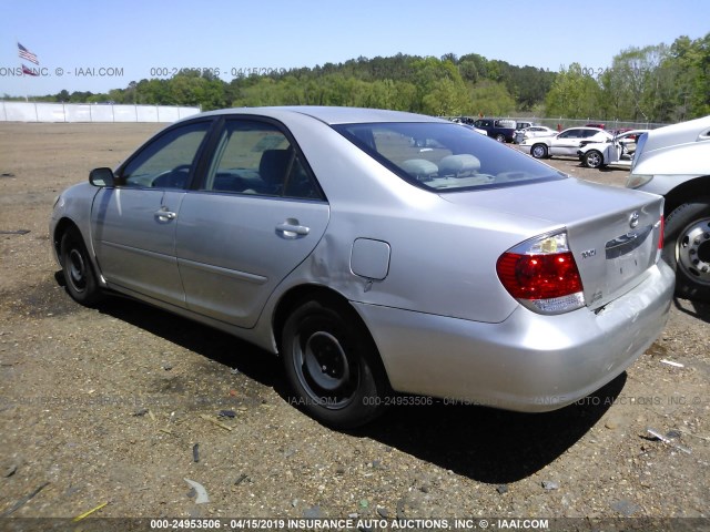 4T1BE32K26U741967 - 2006 TOYOTA CAMRY LE/XLE/SE SILVER photo 3