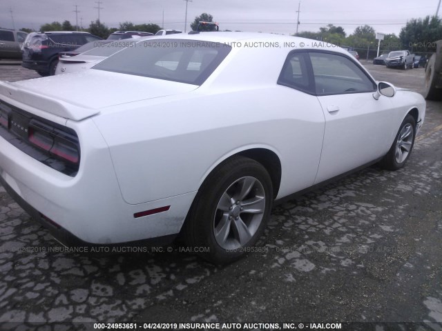 2C3CDZAG9KH560751 - 2019 DODGE CHALLENGER SXT WHITE photo 4