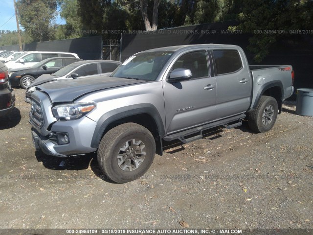 3TMCZ5AN0HM076627 - 2017 TOYOTA TACOMA DBL CAB/SR/TRDSPT/OR/PRO ნაცრისფერი ფოტო 2