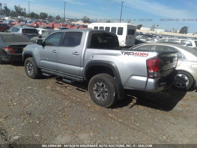 3TMCZ5AN0HM076627 - 2017 TOYOTA TACOMA DBL CAB/SR/TRDSPT/OR/PRO ნაცრისფერი ფოტო 3
