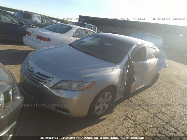 JTNBE46K373046730 - 2007 TOYOTA CAMRY NEW GENERAT CE/LE/XLE/SE SILVER photo 2