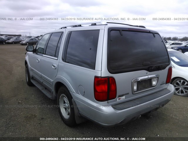 5LMPU28A9XLJ32963 - 1999 LINCOLN NAVIGATOR Argent photo 3