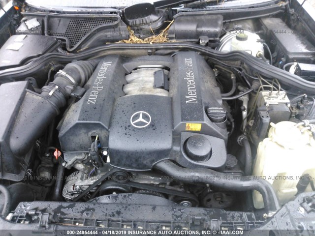 WDBJF65J42B447010 - 2002 MERCEDES-BENZ E 320 BLACK photo 10