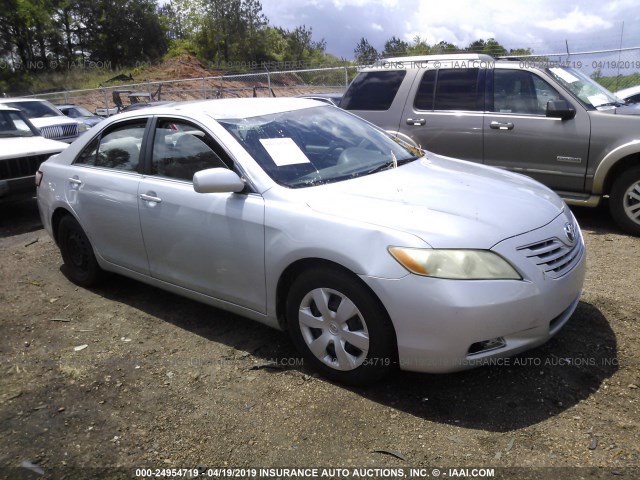 4T1BE46K27U609714 - 2007 TOYOTA CAMRY NEW GENERAT CE/LE/XLE/SE SILVER photo 1