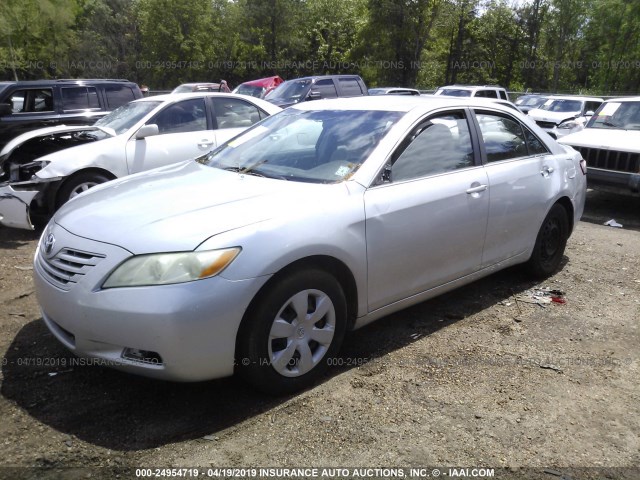 4T1BE46K27U609714 - 2007 TOYOTA CAMRY NEW GENERAT CE/LE/XLE/SE SILVER photo 2