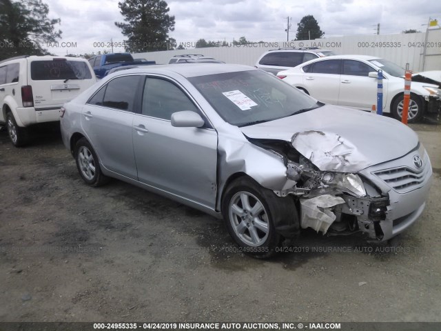 4T4BF3EK5AR028150 - 2010 TOYOTA CAMRY SE/LE/XLE SILVER photo 1