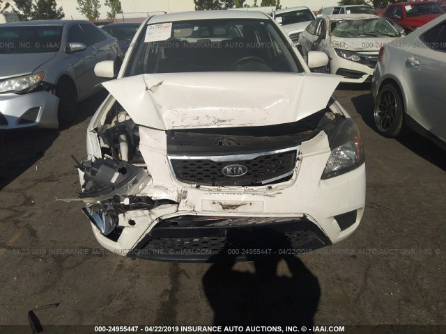 KNADH4A30A6600913 - 2010 KIA RIO LX/SX WHITE photo 6