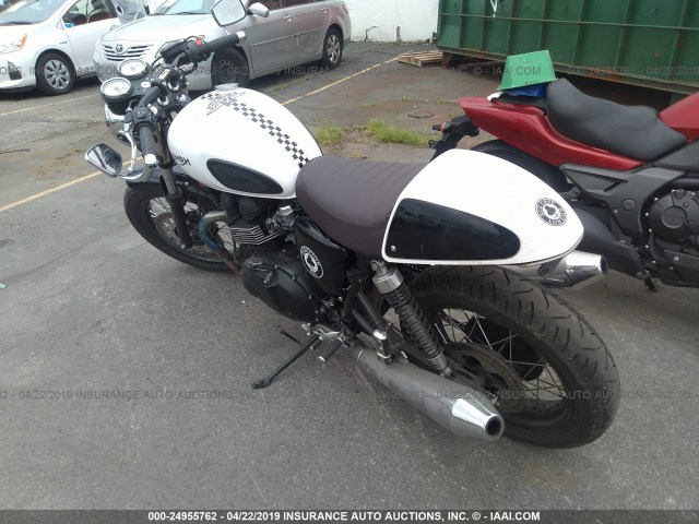 SMT920K10FT687951 - 2015 TRIUMPH MOTORCYCLE THRUXTON WHITE photo 3