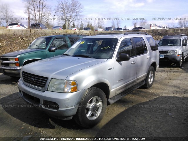 1FMZU73E42UB01013 - 2002 FORD EXPLORER XLT SILVER photo 2