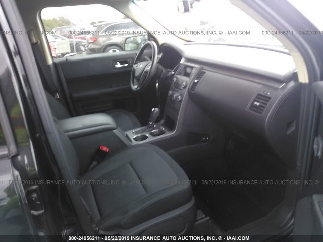 2FMGK5B88EBD02680 - 2014 FORD FLEX SE BLACK photo 5