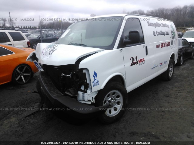 1GCSGAFX8B1177455 - 2011 CHEVROLET EXPRESS G1500  YELLOW photo 2