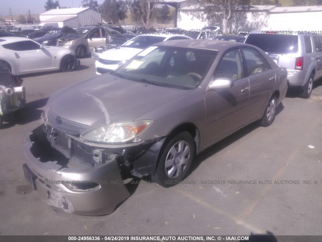 JTDBE32K620048051 - 2002 TOYOTA CAMRY LE/XLE/SE GOLD photo 2