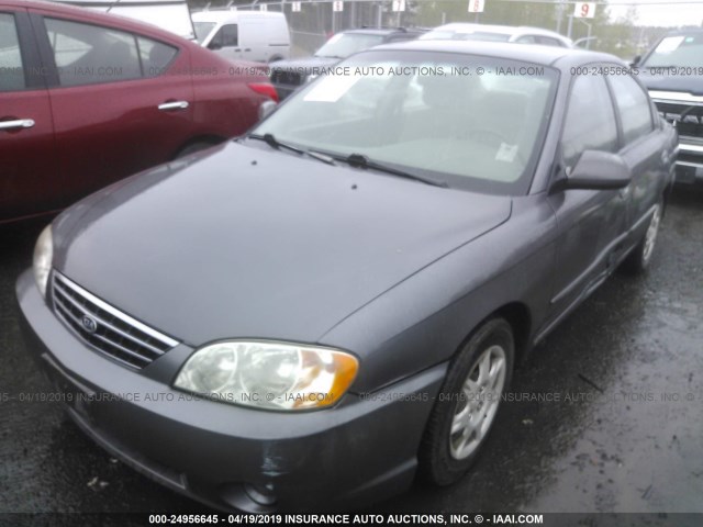 KNAFB121335303004 - 2003 KIA SPECTRA LS GRAY photo 2