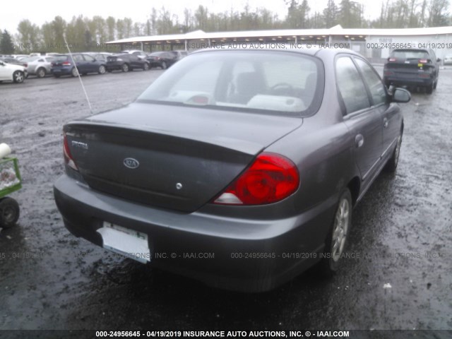 KNAFB121335303004 - 2003 KIA SPECTRA LS GRAY photo 4