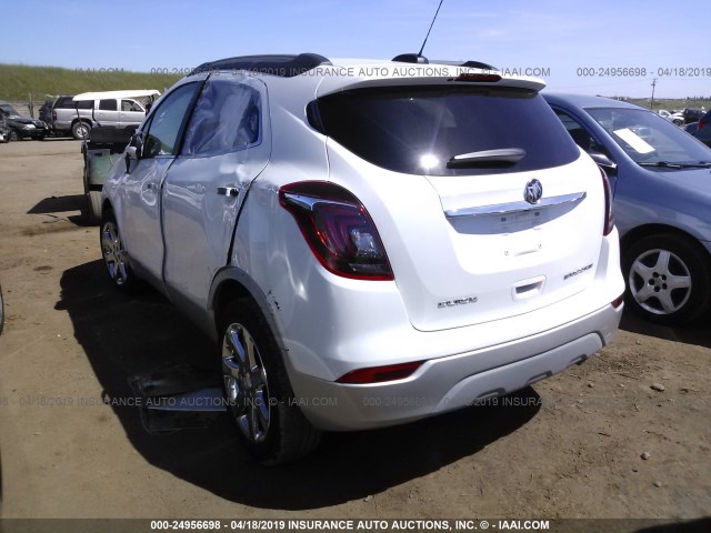 KL4CJCSMXHB046442 - 2017 BUICK ENCORE ESSENCE WHITE photo 3