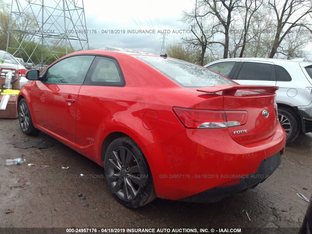 KNAFW6A37B5386861 - 2011 KIA FORTE SX RED photo 3